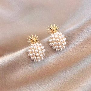 🍍 Pineapple Pearlized Elegant Stud Earrings 🍍